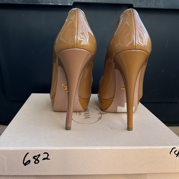 NWT Prada Calzature Donna Heels size 37 1/2 - Picture 4 of 9